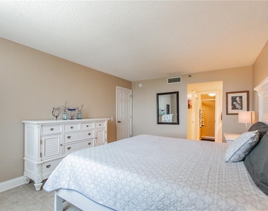 6322 Palma Del Mar Boulevard S - Photo Thumbnail 16