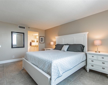 6322 Palma Del Mar Boulevard S - Photo Thumbnail 15