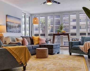 5396 Gulf Boulevard - Photo Thumbnail 10