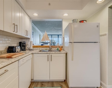 17900 Gulf Boulevard - Photo Thumbnail 10