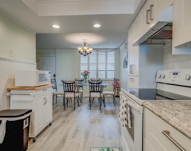 17900 Gulf Boulevard - Photo Thumbnail 11