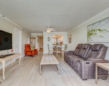 17900 Gulf Boulevard - Photo Thumbnail 4