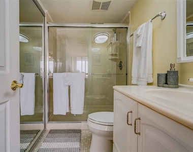 17900 Gulf Boulevard - Photo Thumbnail 16