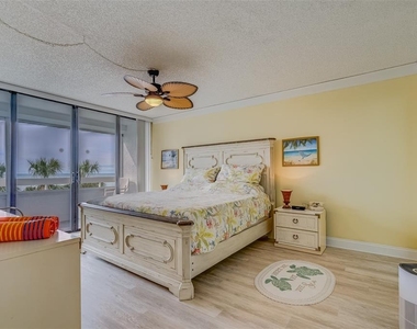 17900 Gulf Boulevard - Photo Thumbnail 6