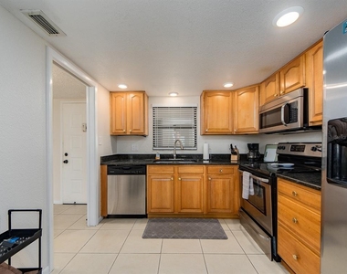 1230 Gulf Boulevard - Photo Thumbnail 14