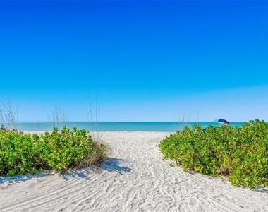 1230 Gulf Boulevard - Photo Thumbnail 3