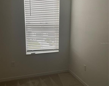 8443 Canyon Creek Trail - Photo Thumbnail 9