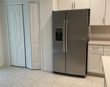 8443 Canyon Creek Trail - Photo Thumbnail 7