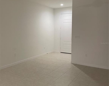 8443 Canyon Creek Trail - Photo Thumbnail 8
