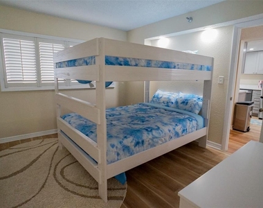 1290 Gulf Boulevard - Photo Thumbnail 27