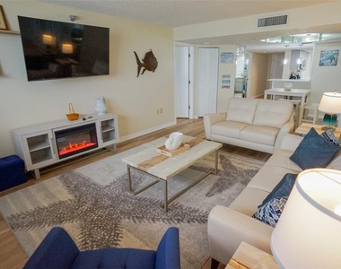 1290 Gulf Boulevard - Photo Thumbnail 15
