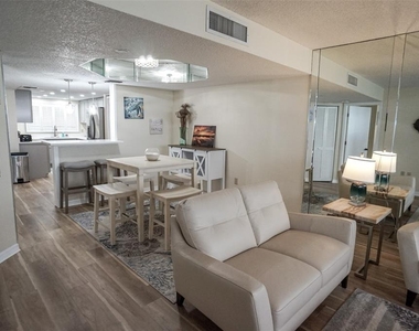 1290 Gulf Boulevard - Photo Thumbnail 13