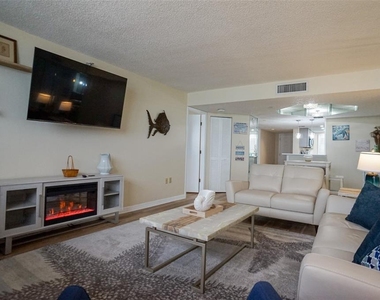 1290 Gulf Boulevard - Photo Thumbnail 12