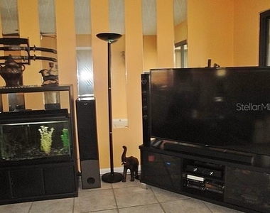 6294 Bahia Del Mar Circle - Photo Thumbnail 11