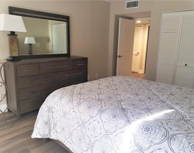 1460 Gulf Boulevard - Photo Thumbnail 20