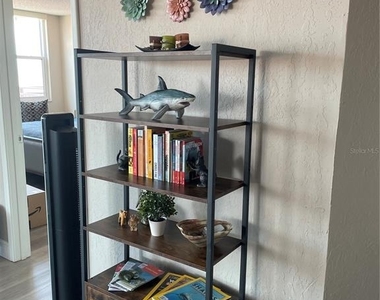 6211 Sun Boulevard - Photo Thumbnail 17