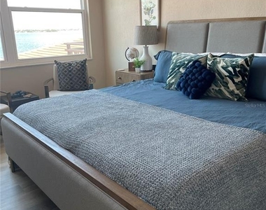 6211 Sun Boulevard - Photo Thumbnail 26