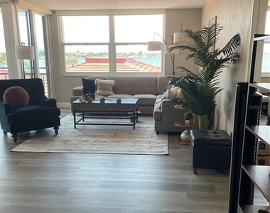 6211 Sun Boulevard - Photo Thumbnail 13