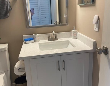 6211 Sun Boulevard - Photo Thumbnail 19