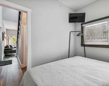 1523 Bayshore Boulevard - Photo Thumbnail 16
