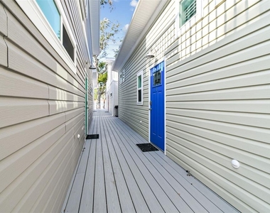 1523 Bayshore Boulevard - Photo Thumbnail 48