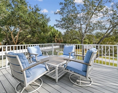 1523 Bayshore Boulevard - Photo Thumbnail 3