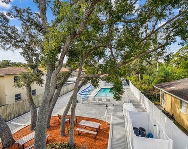 1523 Bayshore Boulevard - Photo Thumbnail 49