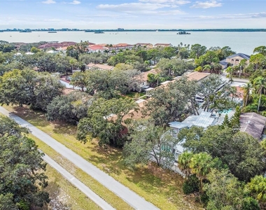 1523 Bayshore Boulevard - Photo Thumbnail 42