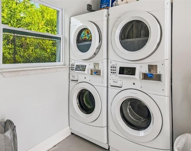 1523 Bayshore Boulevard - Photo Thumbnail 33