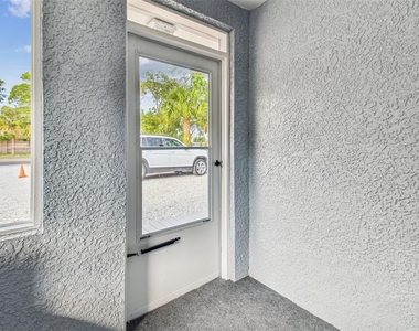 1523 Bayshore Boulevard - Photo Thumbnail 25