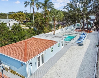 1523 Bayshore Boulevard - Photo Thumbnail 32