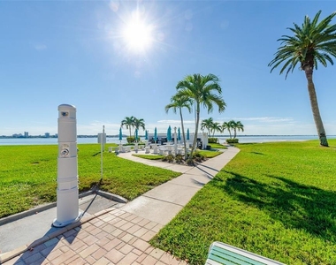 830 S Gulfview Boulevard - Photo Thumbnail 9