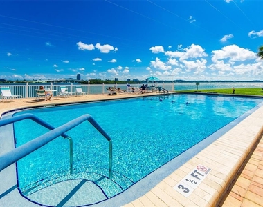 830 S Gulfview Boulevard - Photo Thumbnail 15