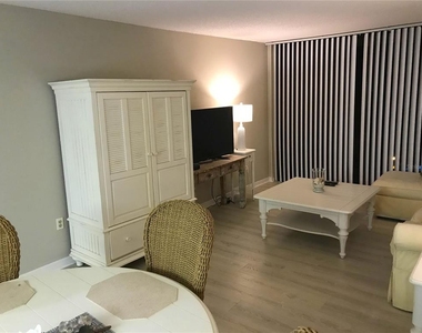 450 S Gulfview Boulevard - Photo Thumbnail 10