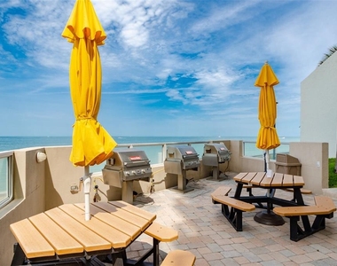 450 S Gulfview Boulevard - Photo Thumbnail 3