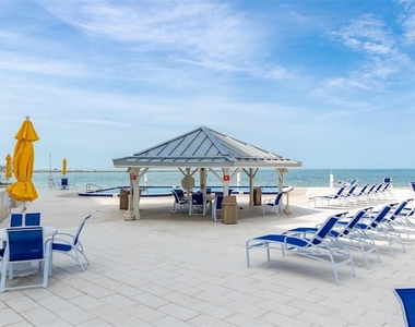 450 S Gulfview Boulevard - Photo Thumbnail 2