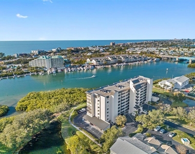 11730 Shipwatch Drive - Photo Thumbnail 31