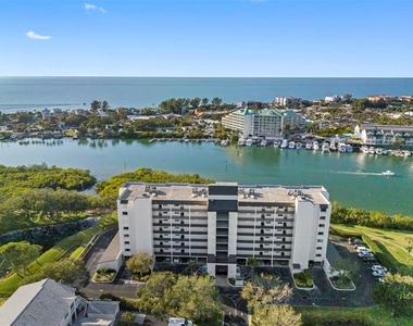 11730 Shipwatch Drive - Photo Thumbnail 30