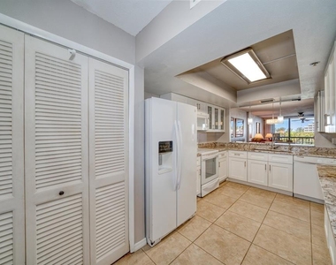 11730 Shipwatch Drive - Photo Thumbnail 10