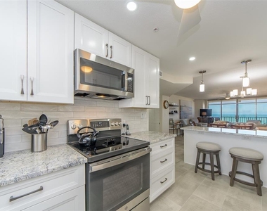 1290 Gulf Boulevard - Photo Thumbnail 7