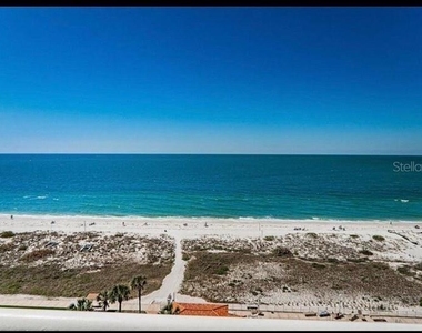 880 Mandalay Avenue - Photo Thumbnail 24