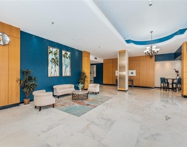 880 Mandalay Avenue - Photo Thumbnail 18