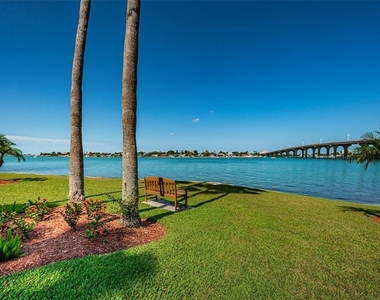 5901 Bahia Del Mar Circle - Photo Thumbnail 16