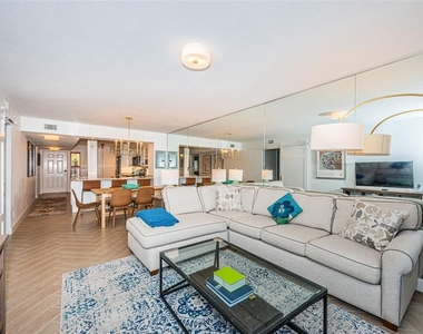 5901 Bahia Del Mar Circle - Photo Thumbnail 6