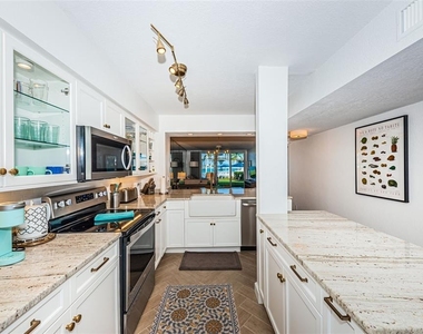 5901 Bahia Del Mar Circle - Photo Thumbnail 1