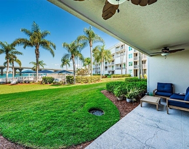 5901 Bahia Del Mar Circle - Photo Thumbnail 14