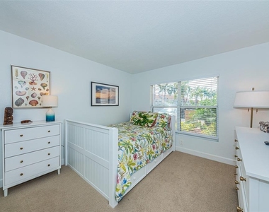 5901 Bahia Del Mar Circle - Photo Thumbnail 12