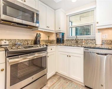 1270 Gulf Boulevard - Photo Thumbnail 10