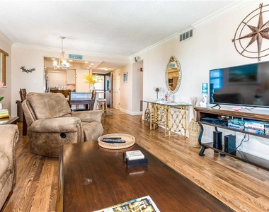 1270 Gulf Boulevard - Photo Thumbnail 6