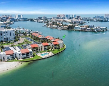 868 Bayway Boulevard - Photo Thumbnail 4